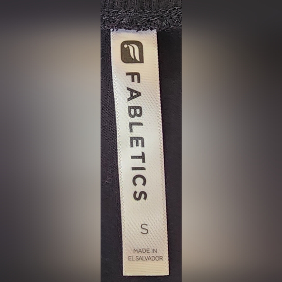 Fabletics Women's McKinney Sleeveless Top, Black/Silver Tee, Size Small,… - Picture 10 of 12